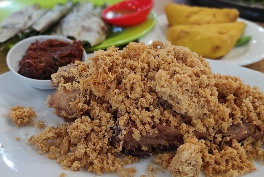 Ayam Goreng Suharti Bandung