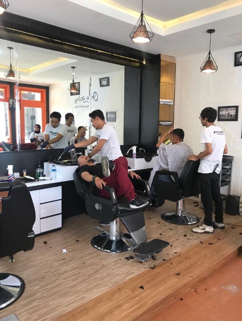 Onta Ginding Barbershop Bandung