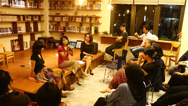 Nimna Bookcafe Bandung