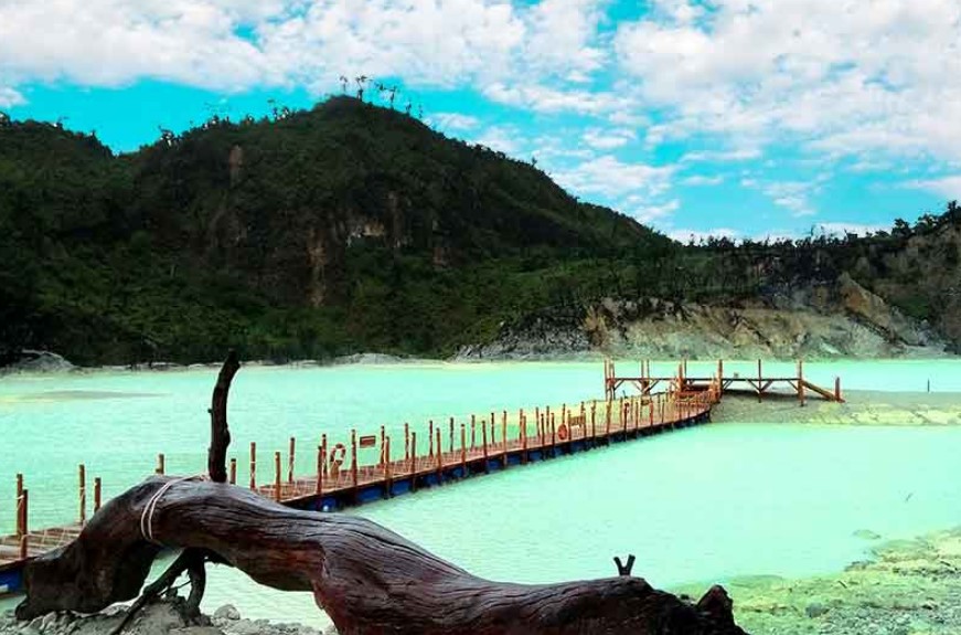 Menyelami Pesona Kawah Putih Ciwidey Bandung, Foto travelxplore.id