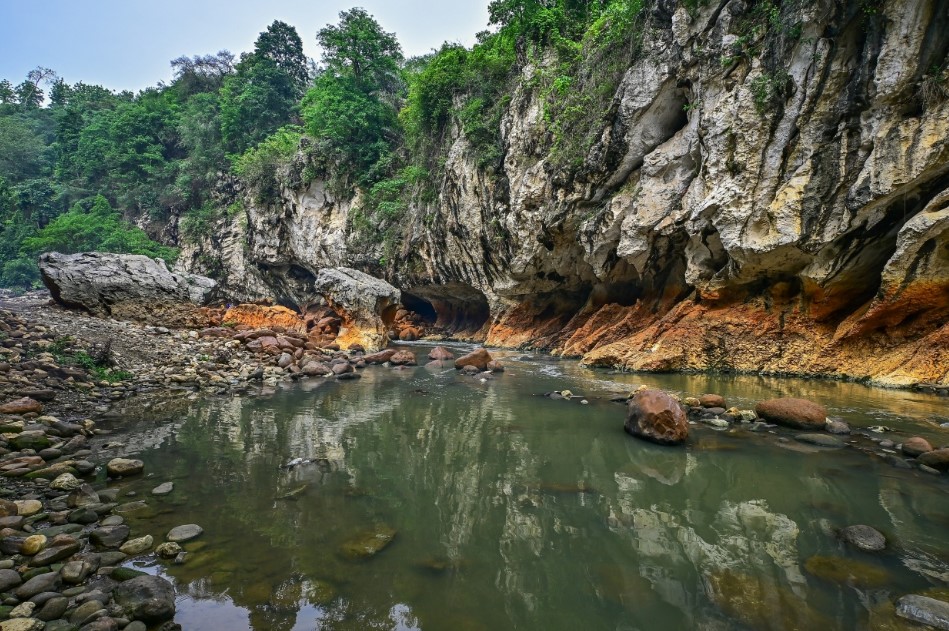 Sanghyang Kenit Bandung, Menelusuri Pesona Tersembunyi di Barat Kota Kembang, Foto getlost.id